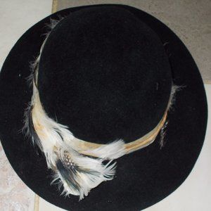 Vintage Black Hat With Feathers Union Made LR 955505
